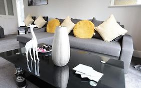 Contractor Accommodation Near Nec Birmingham International Sleeps 7